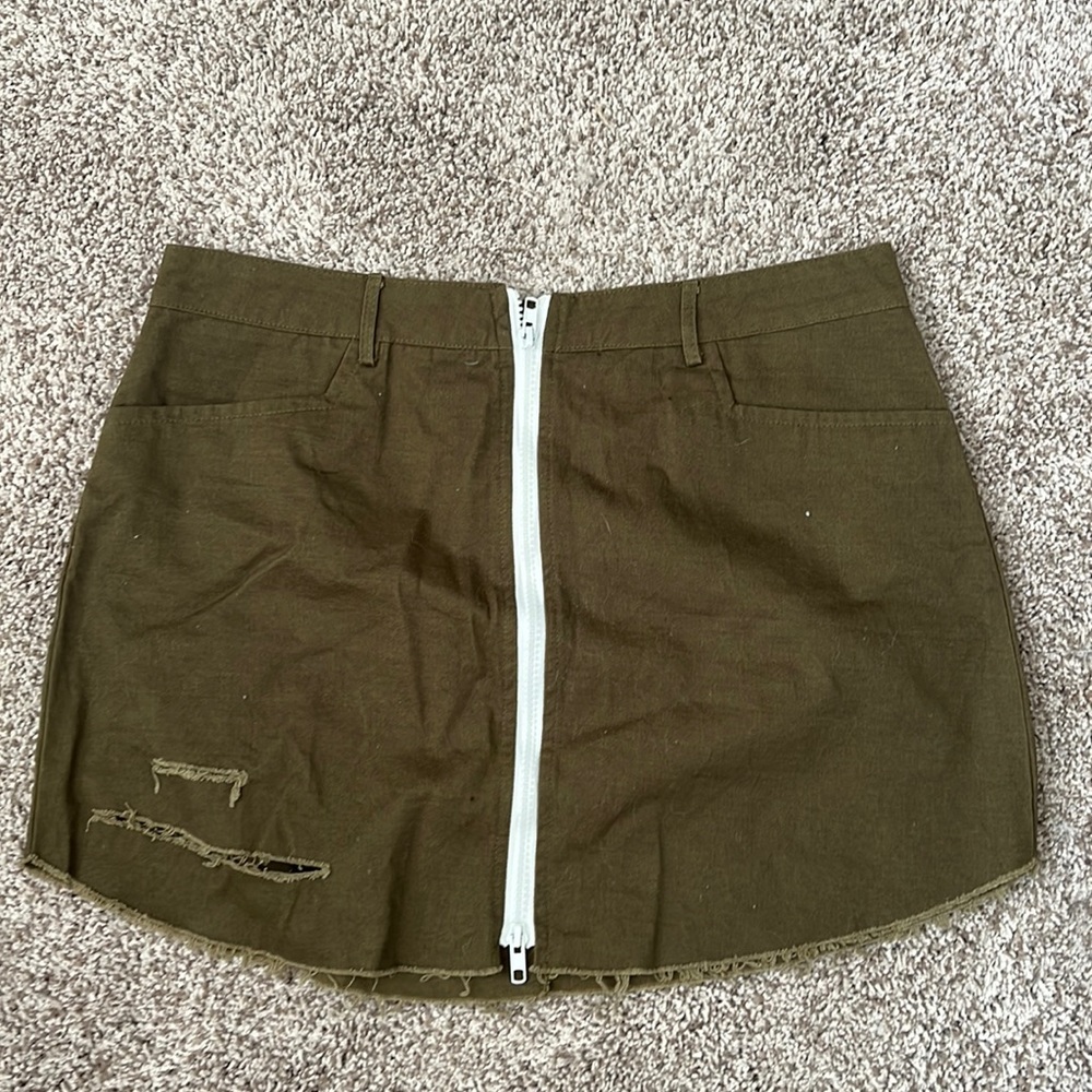 zip up mini skirt
